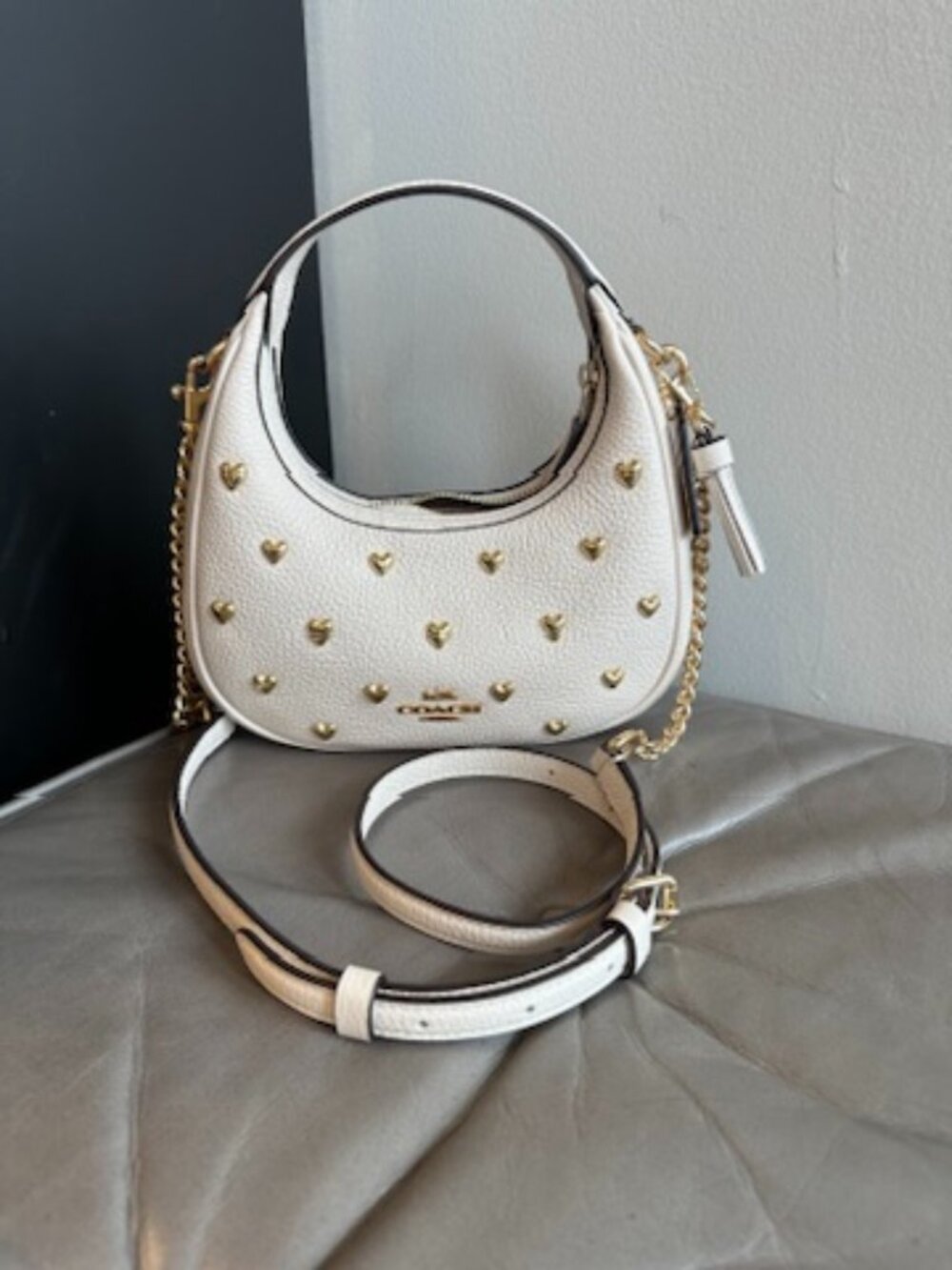 NWT! Coach CDB85 Carmen Mini Crossbody Bag With Heart Rivets In Chalk Leather
